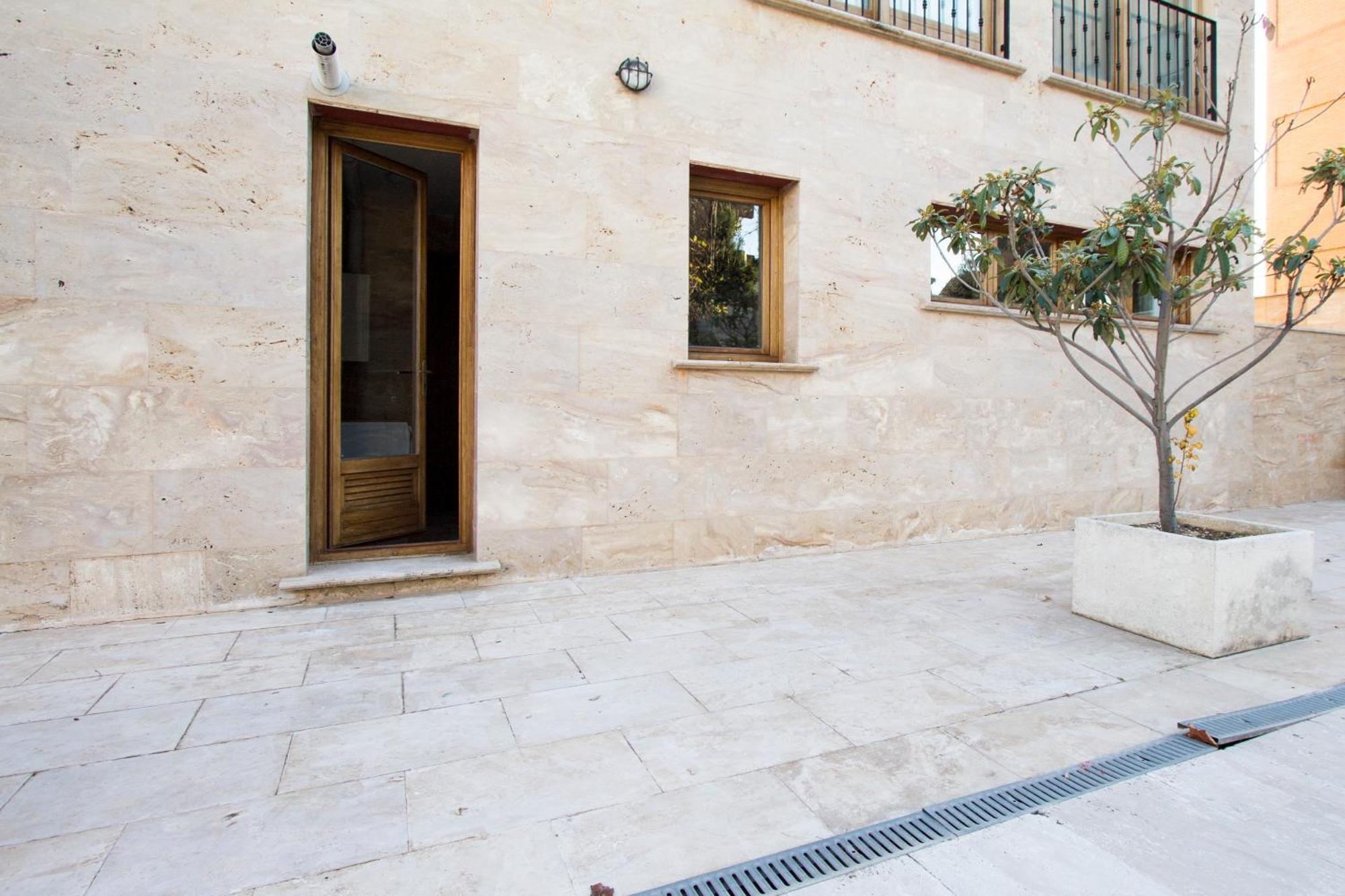 Apartamentos Villablino Arturo Soria Madrid Exterior foto