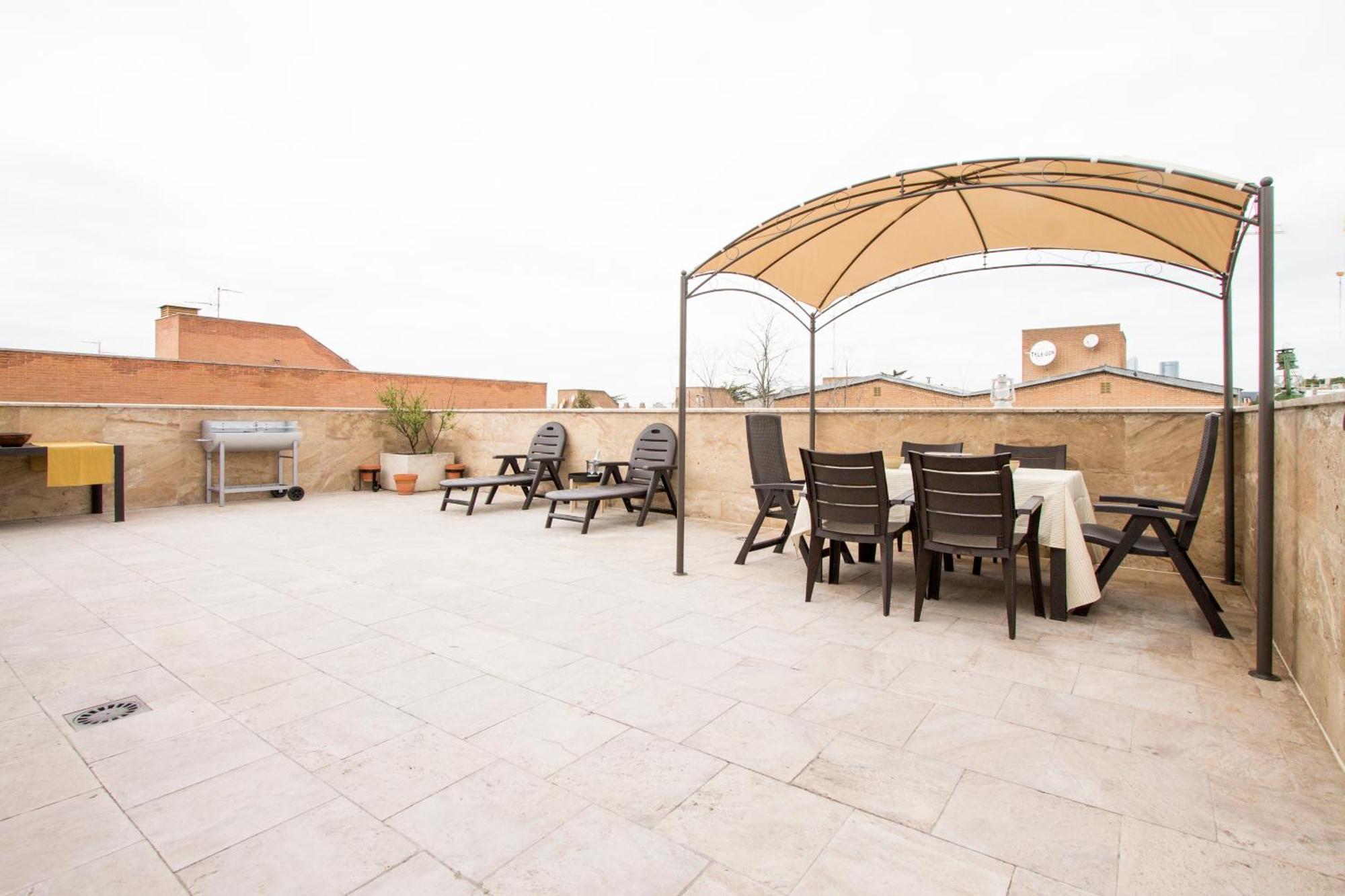 Apartamentos Villablino Arturo Soria Madrid Exterior foto