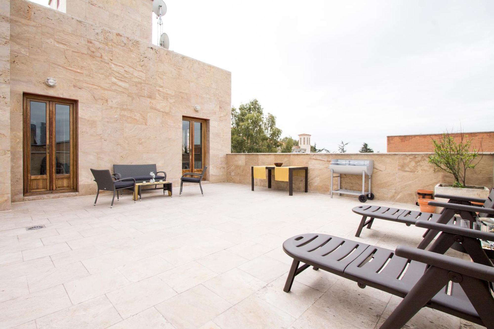 Apartamentos Villablino Arturo Soria Madrid Exterior foto