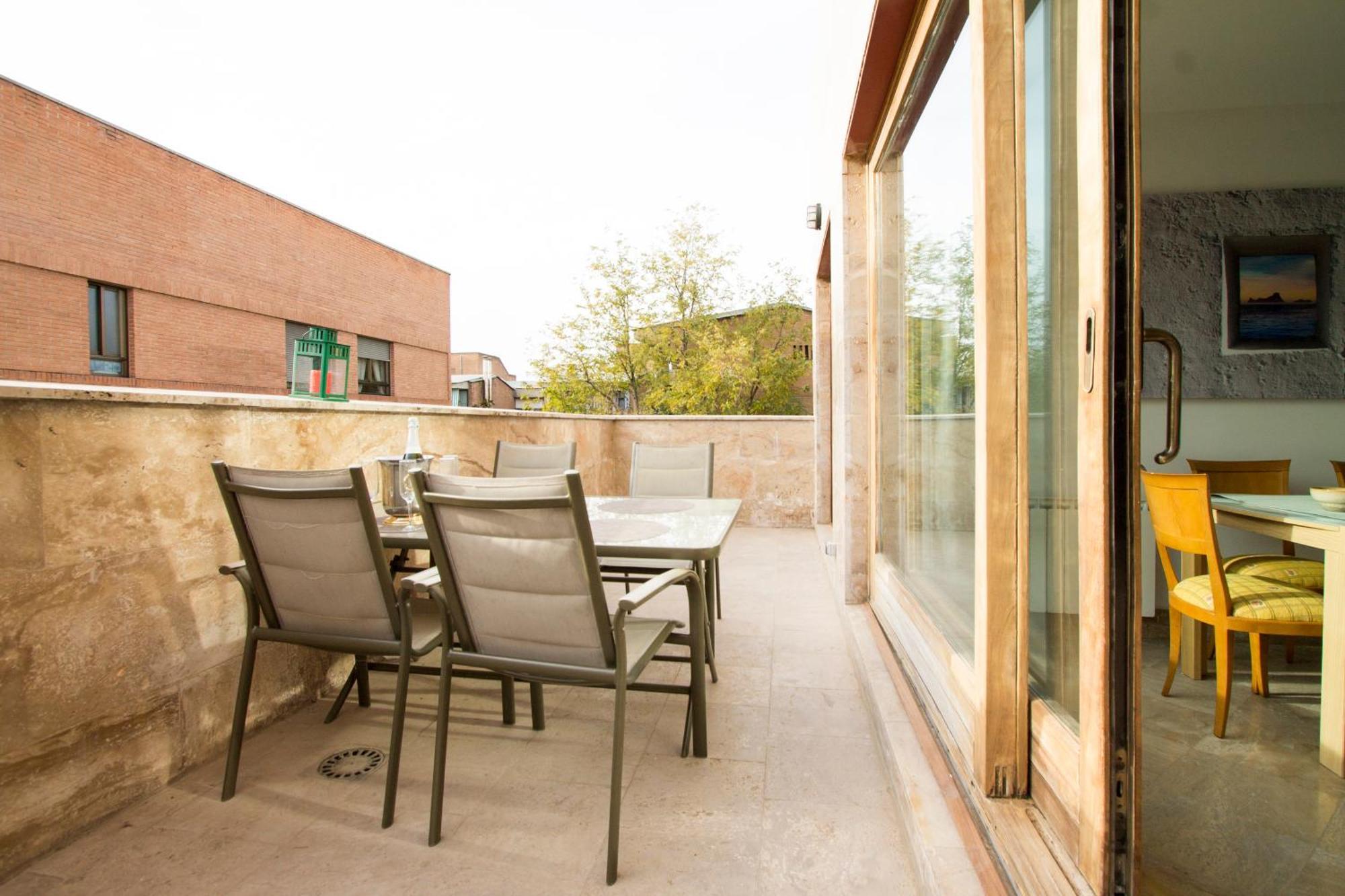 Apartamentos Villablino Arturo Soria Madrid Exterior foto